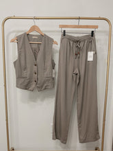 Load image into Gallery viewer, Calico linen Set