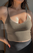 Load image into Gallery viewer, Laurel Olive Top