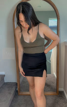 Load image into Gallery viewer, Laurel Olive Top