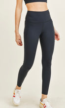 Load image into Gallery viewer, Dani leggings