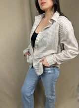 Load image into Gallery viewer, Caryl Button Down